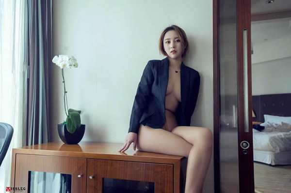 MISSLEG蜜丝N003乔依琳无圣光人体套图