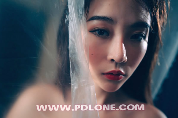 潘多拉NO.326期长发女孩胶纸裹身无圣光写真