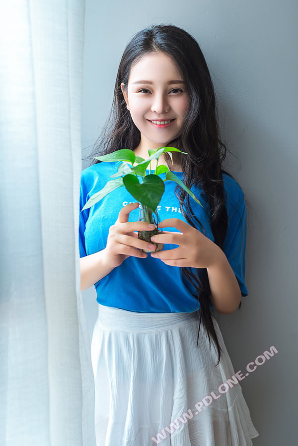 潘多拉精品No.130可人的小美女