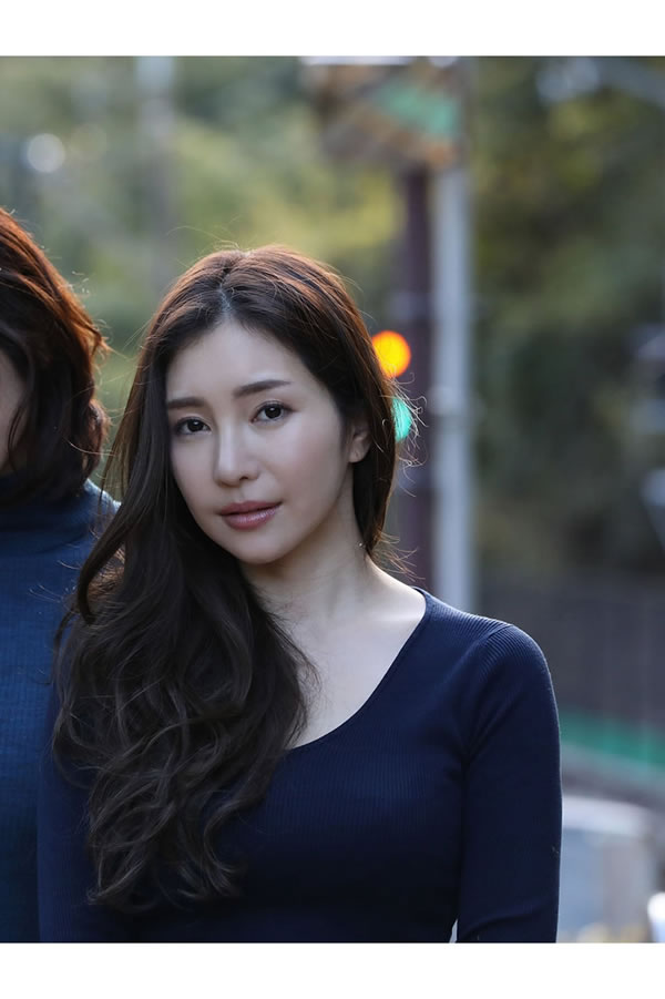 养眼美女小野夕子&美乃雀女同双飞尺度图集