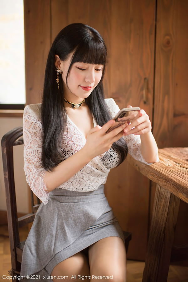 朱可儿图书馆续集忍不住发消息约家中做客