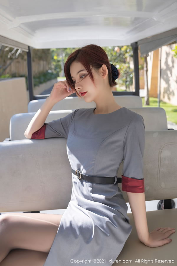 女神阿朱我的私人管家妖娆姿态勾魂摄魄