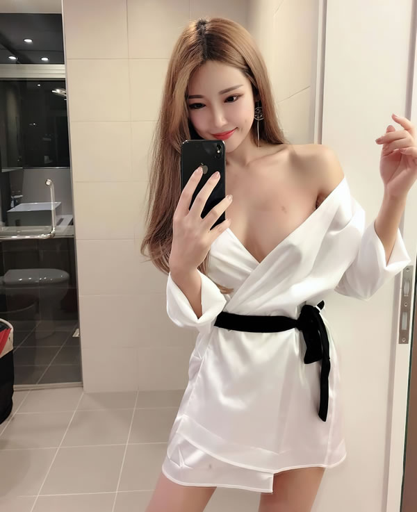 马来西亚电竞主持@Gatitayan私拍图集5