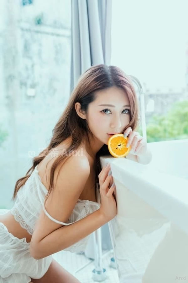 台湾网红@安希Anxi Onlfyans日常私拍合集