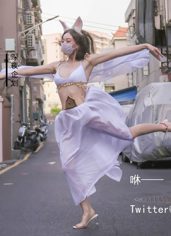 深夜出品女神峰不二子