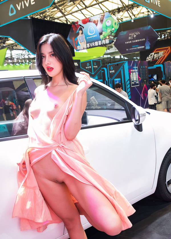 捆绑系摄影师@LEWEI 尺度人体作品集2