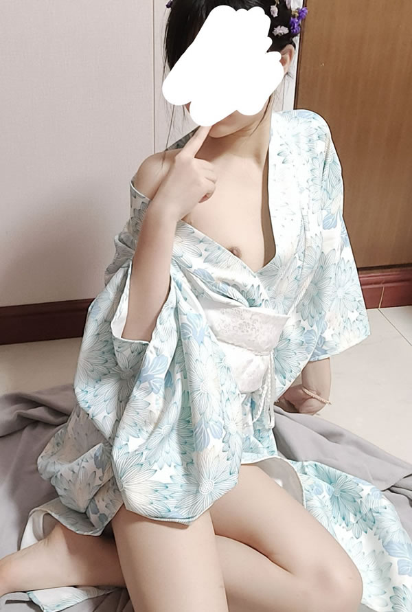 元气福利姬@糖糖不想起床 尺度私拍视图4