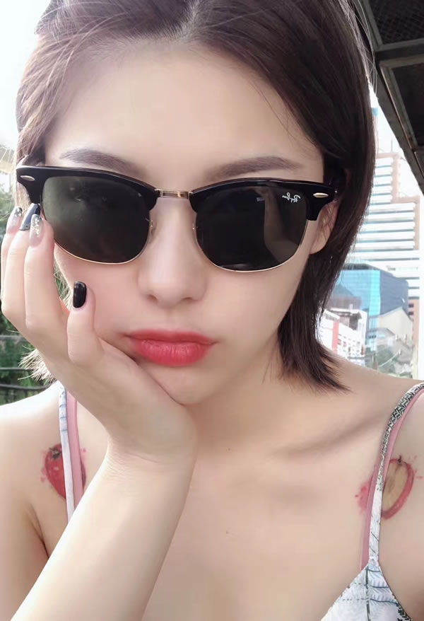 丝足系福利姬@黑加仑 尺度私拍视图合集