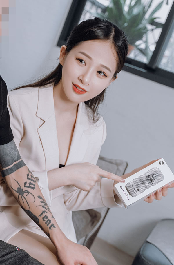 极品飞机杯推销员捷咪为业绩拼了无圣光图集