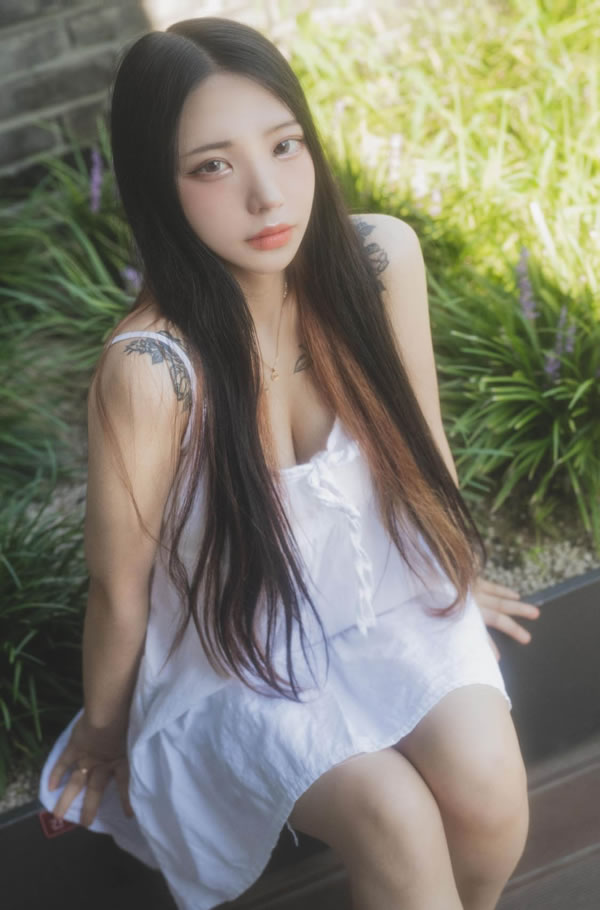 极品美乳小姐姐Yeon Hwa无圣光人体图集