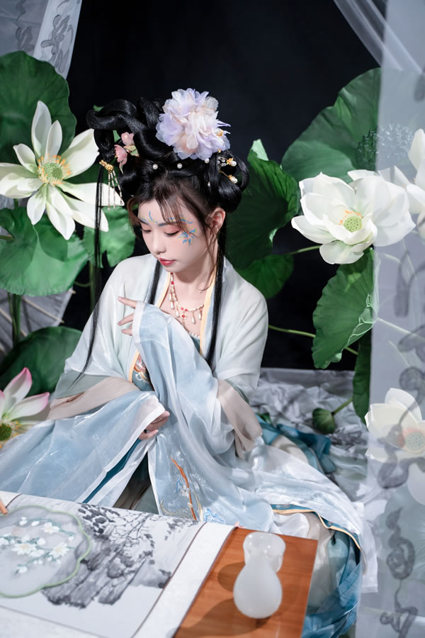 爆机少女喵小吉