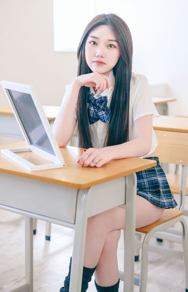 周末补课日教室里的白衣JK美少女优伊