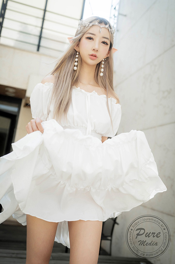 长耳朵的精灵美女Jia白裙飘飘无圣光福利