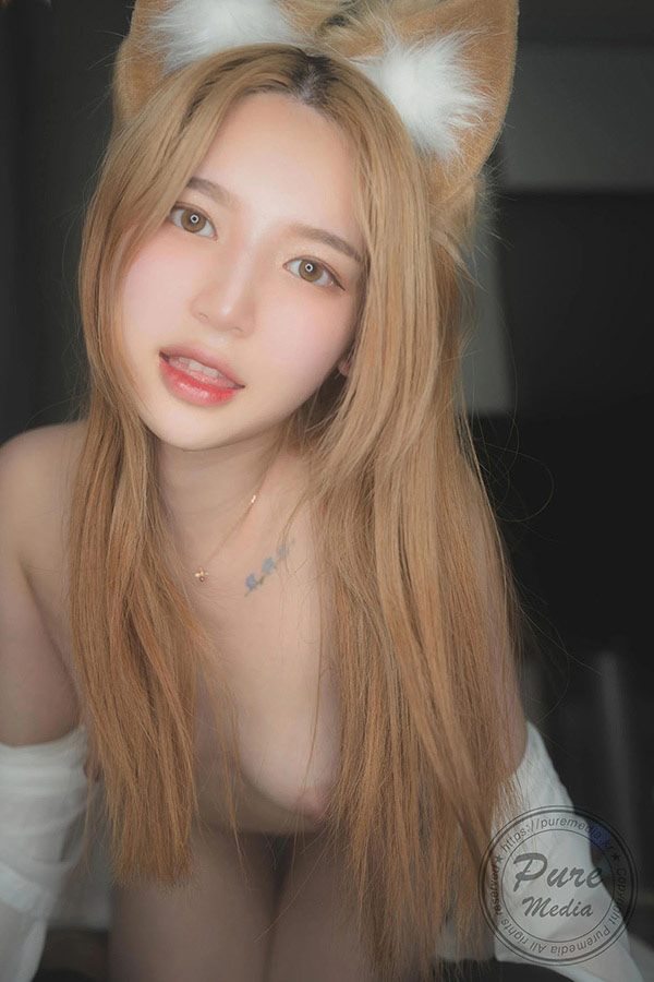 我的娇俏小女友Yeha化身狐耳美女姿势诱人2