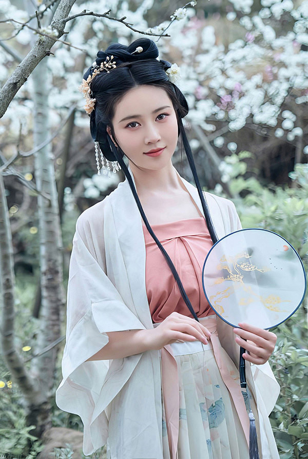 极品女神年年 三月榕无圣光唯美图集