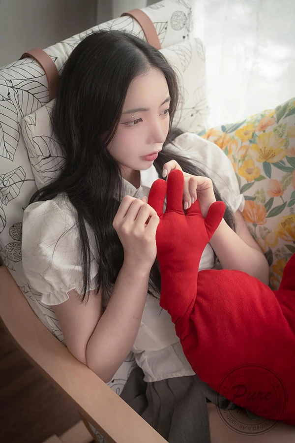 火辣美女Malrang制服居家按摩棒福利图集