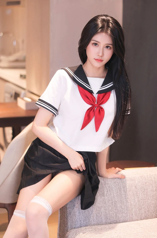 秀人女神shelly诗莉吖海军服JK私购流出