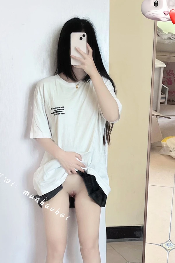 推特美女@柚子价值288元私拍粉嫩人体图集2