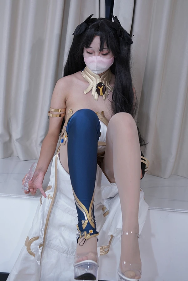 口罩美女沐沐baby 伊什塔尔无圣光美鲍图集